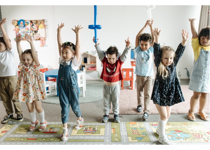 Gröhling: Deti, ktoré povinne navštevujú škôlky, budú môcť rodičia ospravedlniť 7 dní