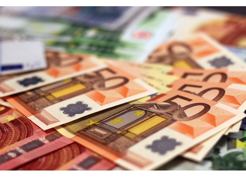 Rezort školstva má mať k dispozícii vyše štyri miliardy eur