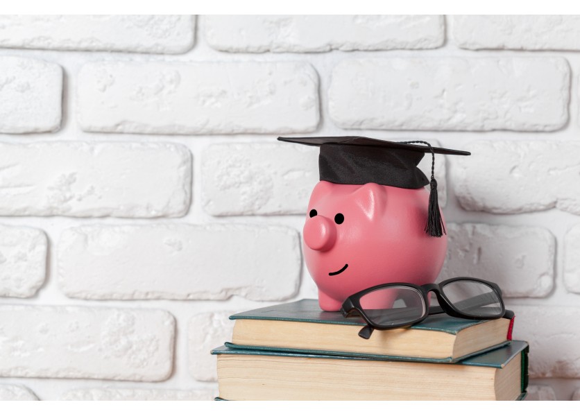 Ministerstvo predĺžilo možnosť požiadať o štipendium vo výške 9000 eur