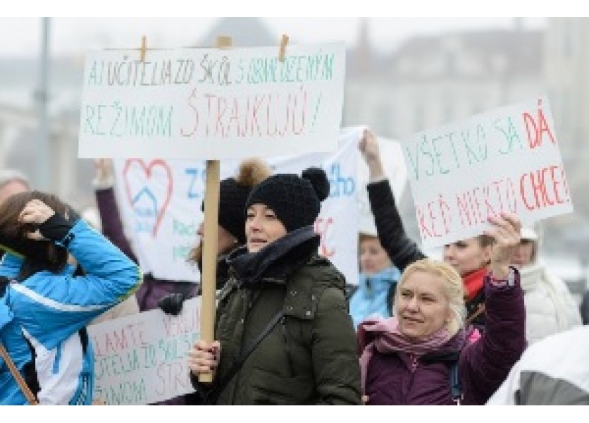 Rodičia i priatelia školy podporili učiteľov v boji za lepšie školstvo