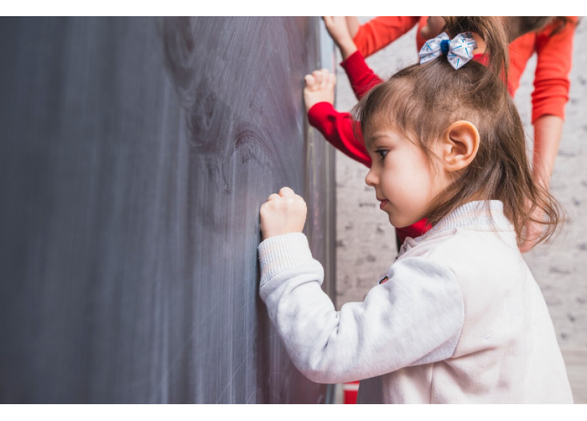 ÚMS: Zrušenie škôl v rómskych komunitách môže zneprístupniť vzdelanie