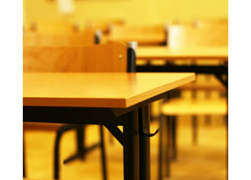 Ešte takmer tritisíc miest na stredných školách je voľných