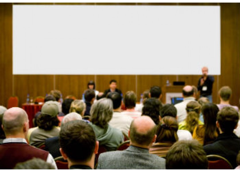 Kreditová horúčka pokračuje