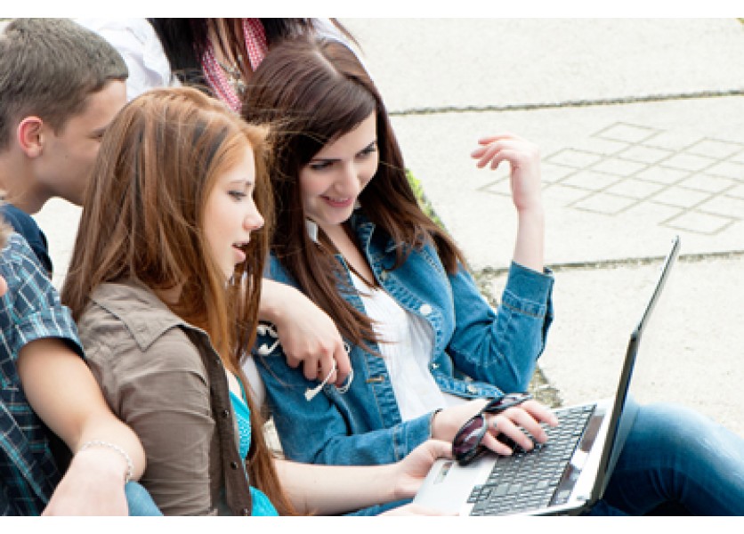 Vyškolení žiaci pomáhajú svojim rovesníkom zbaviť sa závislosti