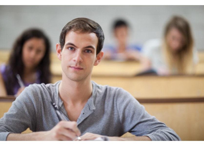 Veľa študentov a slabí profesori