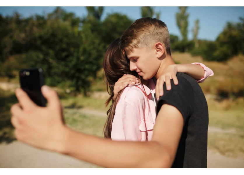 Sexuálna výchova bude pre žiakov povinná. Učitelia na ňu nestačia, školy si najímajú firmy