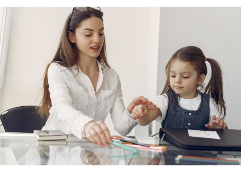 Gröhling tvrdí, že asistenti na školách sú ohrození