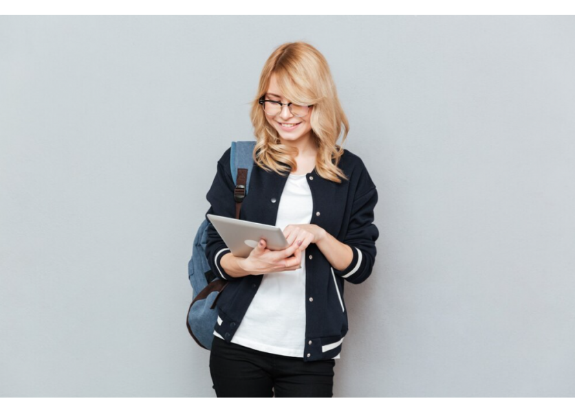 Ministerstvo investícií: Vyše 150.000 žiakov dostane z EÚ 350 eur na nákup notebooku či tabletu