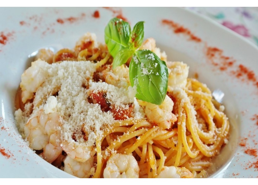 Pre obedy zadarmo zvýšili niekde školské poplatky