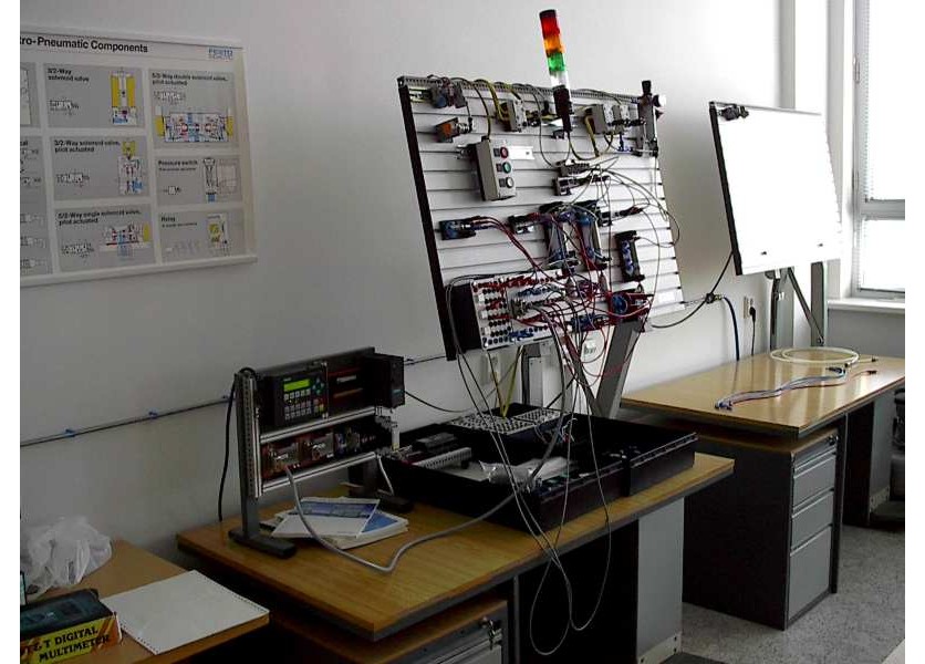 Stavebná fakulta STU má nový bezbariérový vstup