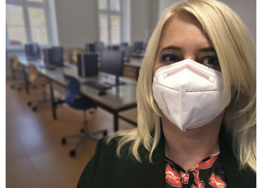 V školách pribudnú pre učiteľov tisícky ochranných pomôcok