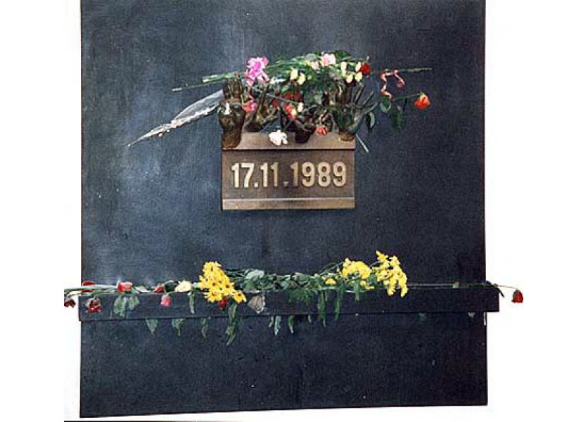 NOVEMBER 89: Na námestiach v novembri 1989 znela pieseň Sľúbili sme si lásku