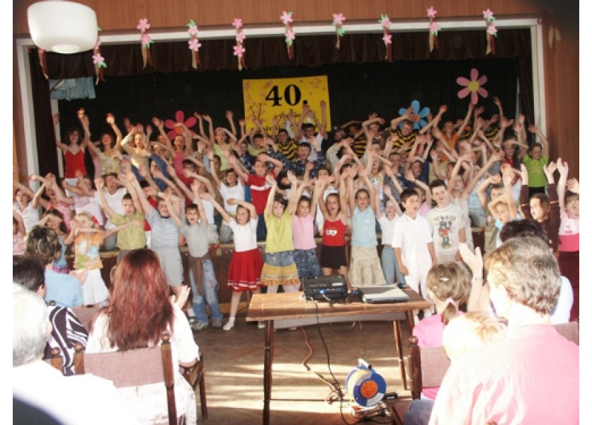 Aký zmysel majú oslavy vzniku školy?